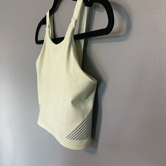 Nike Pro Women's Dri FIT crop Top Tank Bra Lime Green yellow XS - Picture 6 of 12